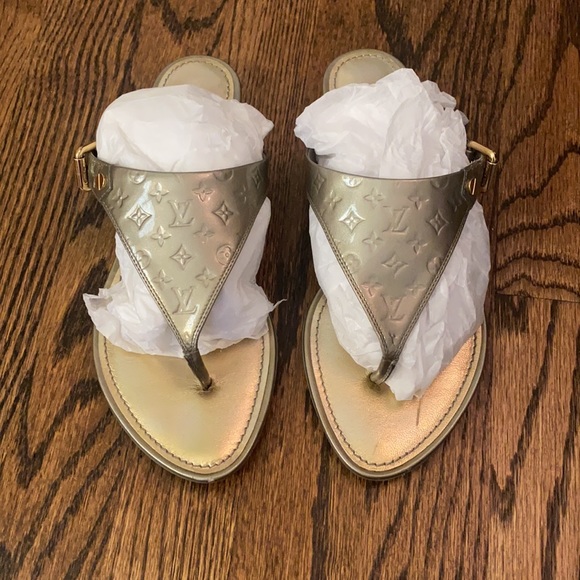 Louis Vuitton "No Doubt" Vernis Thong Sandals 37 - Picture 6 of 17